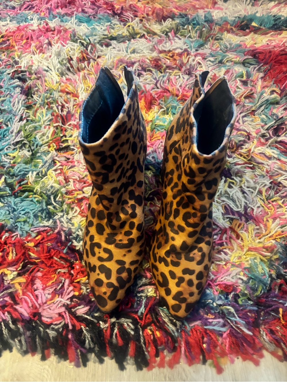 Leopard Print Pointed Toe Ankle Boots - Women 9